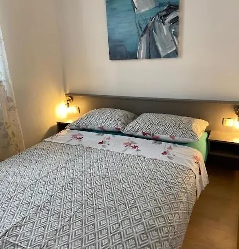 In With Balcony, Air Conditioning, Wifi, Washing Machine 3590-1 Lägenhet