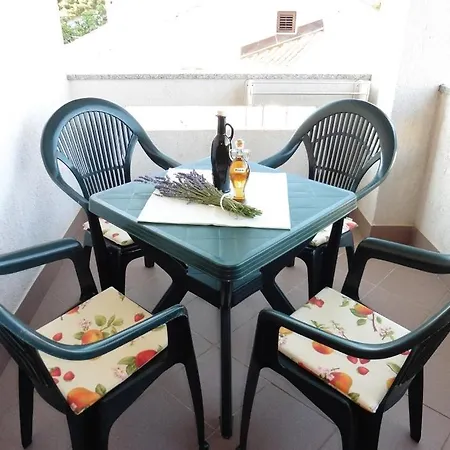 In With Balcony, Air Conditioning, Wifi, Washing Machine 3590-1 Lägenhet *