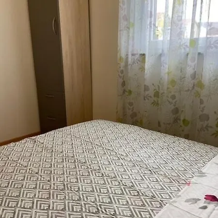 In With Balcony, Air Conditioning, Wifi, Washing Machine 3590-1 Appartement Punat