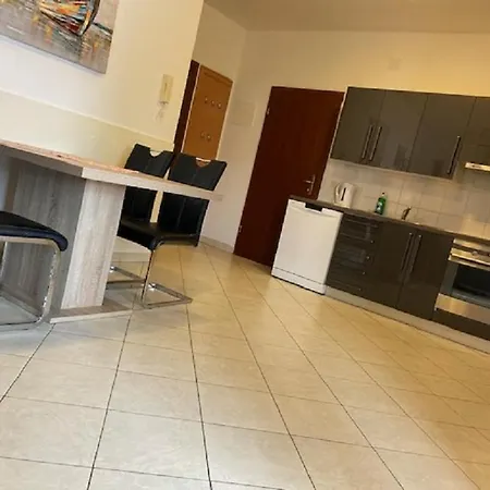 Appartement In With Balcony, Air Conditioning, Wifi, Washing Machine 3590-1 Punat